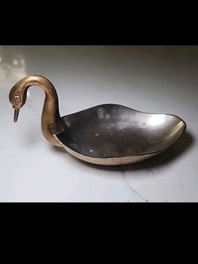 Vintage Brass Swan Trinket Dish - Gold Tone